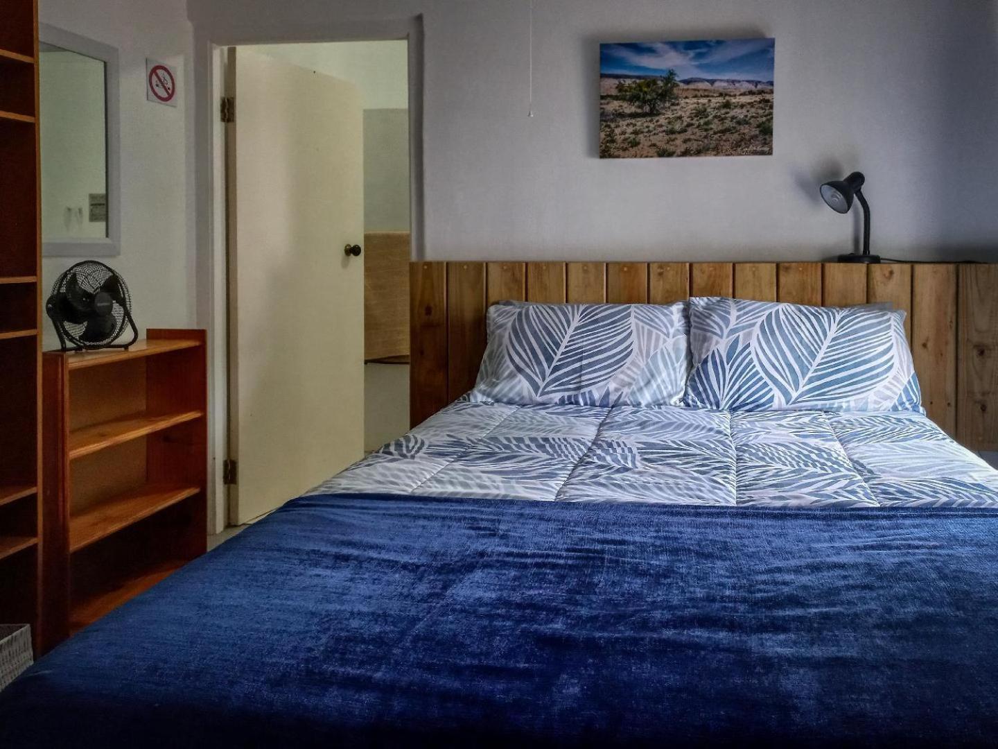 18 On Mark Willowmore Chambre photo